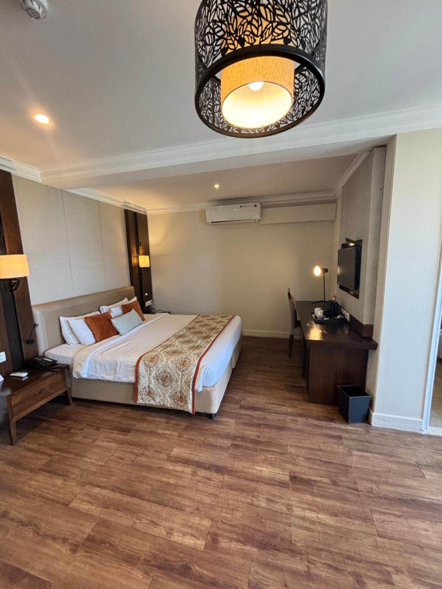 Regenta Resort & Spa Mashobra Shimla Ngoại thất bức ảnh