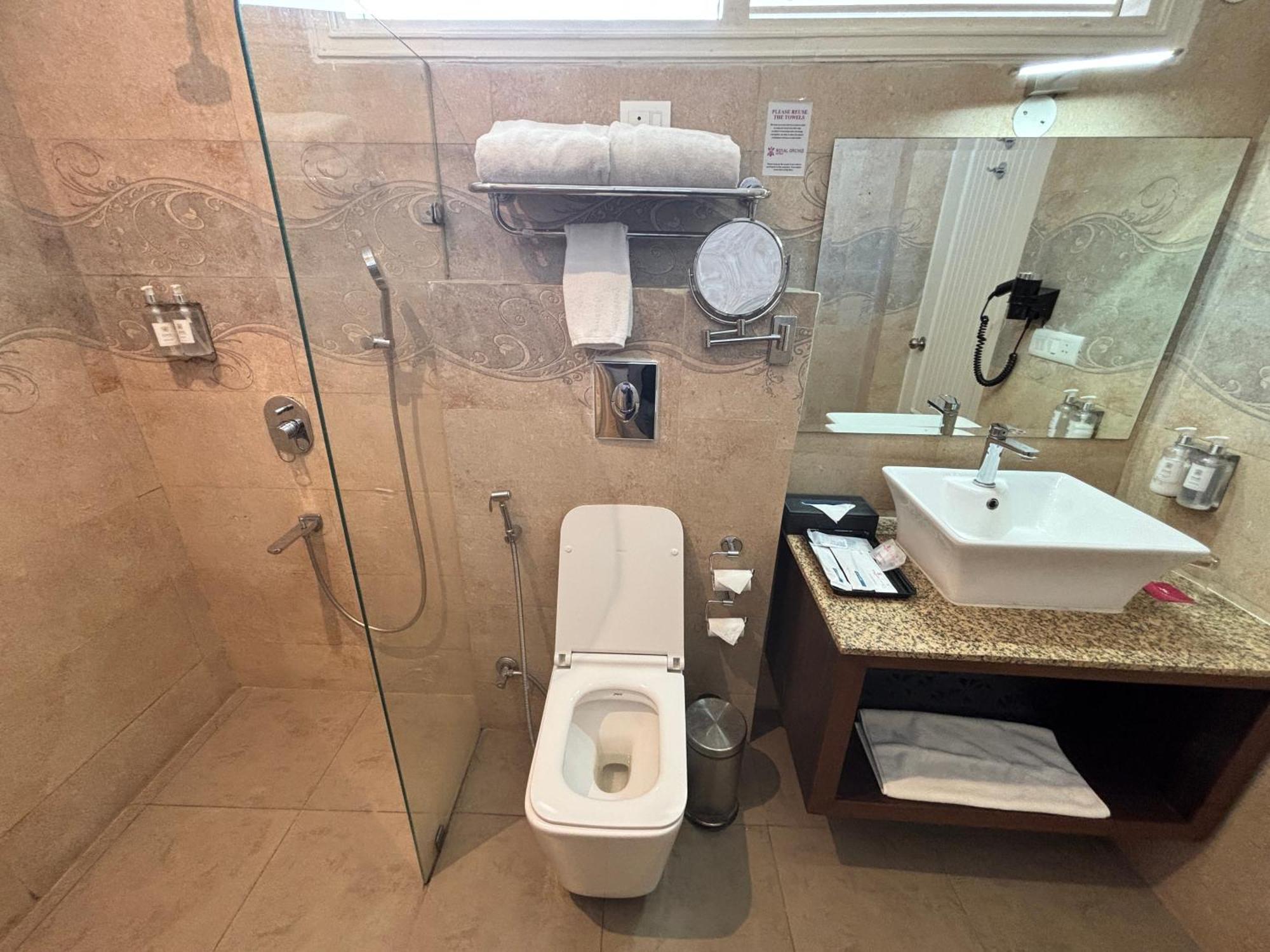 Regenta Resort & Spa Mashobra Shimla Ngoại thất bức ảnh
